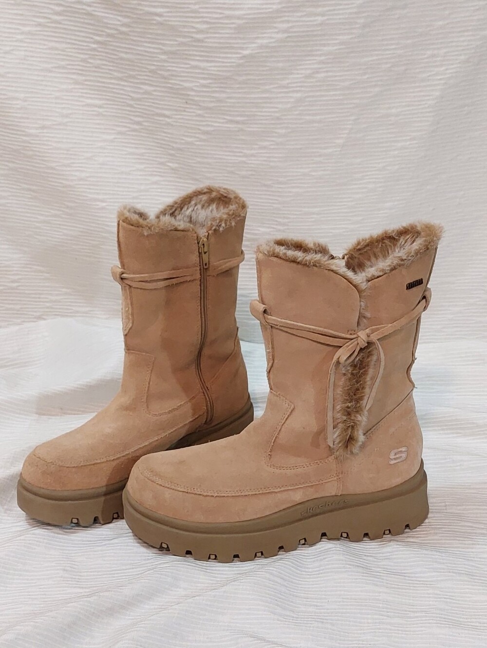 Skechers Women's Tan Suede Faux-Fur Platform Winter Boots Size 10